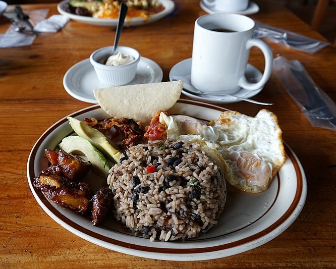 costa rica, gallo pinto, petit-déjeuner